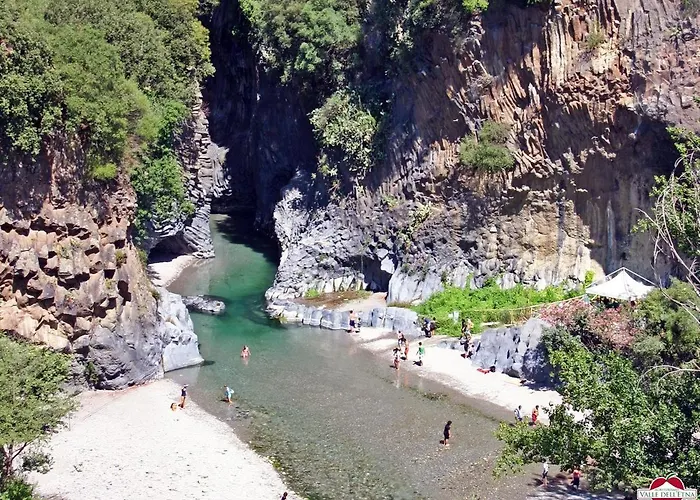 Stanza In Affitto Lodge Giarre